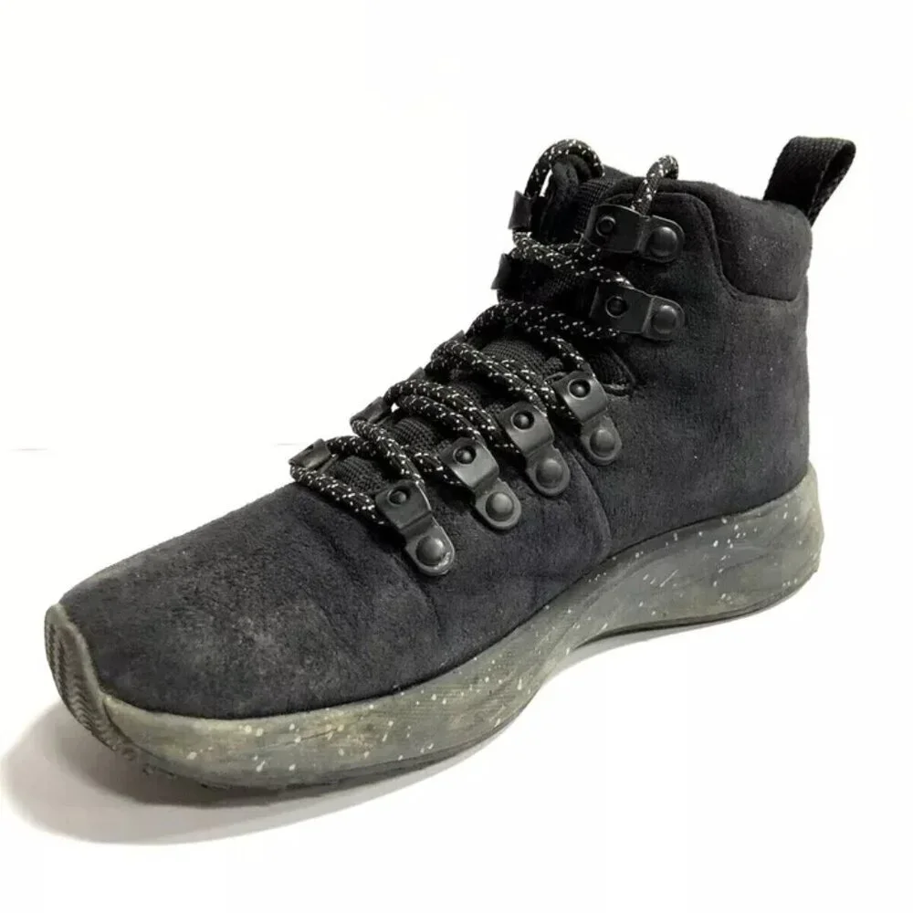 Native Men’s Apex 2.0, Black Hiking Lace Up Boots, Size 5M